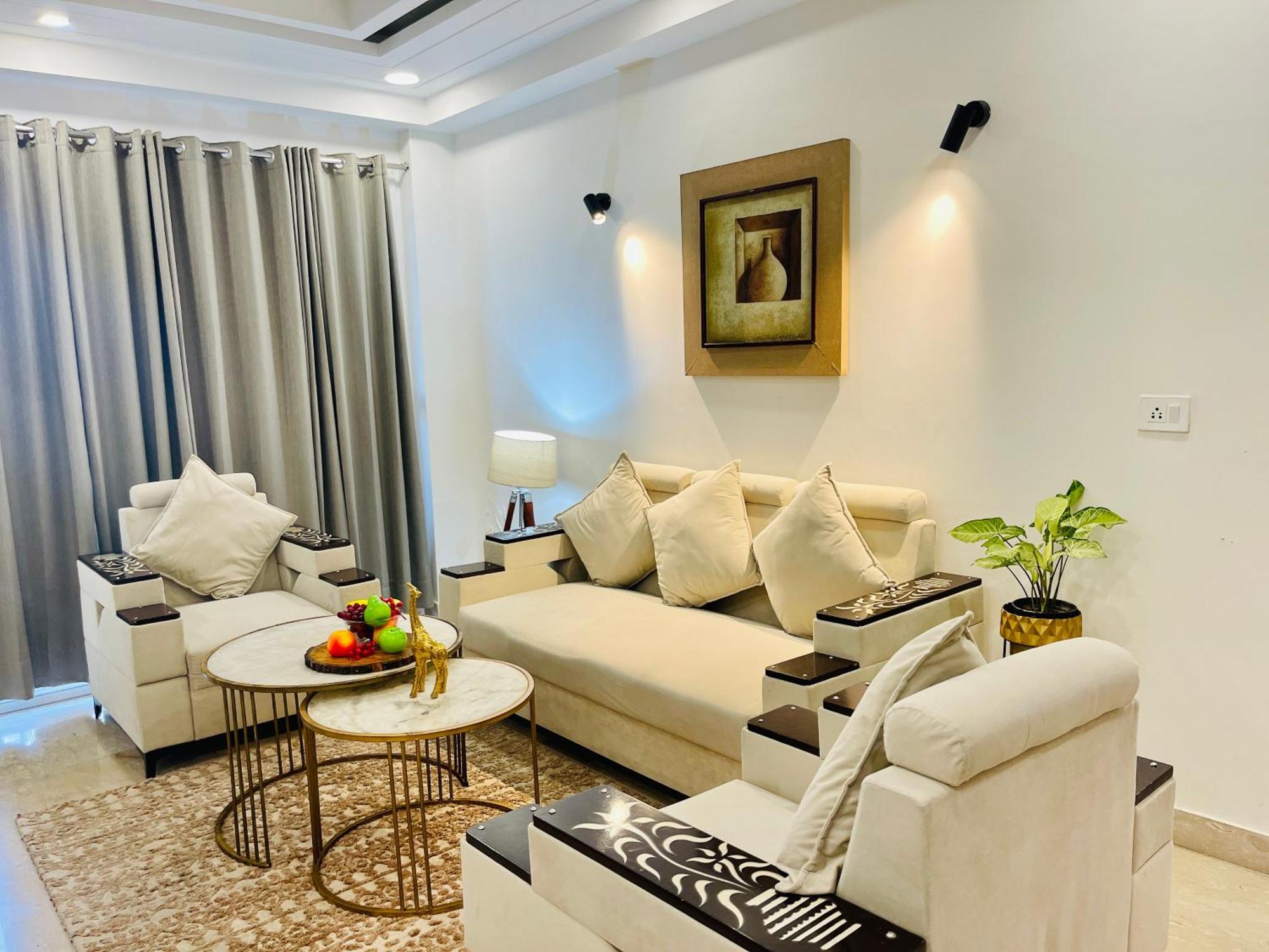 Bedchambers Serviced Apartments, Ardee City Гургаон Экстерьер фото
