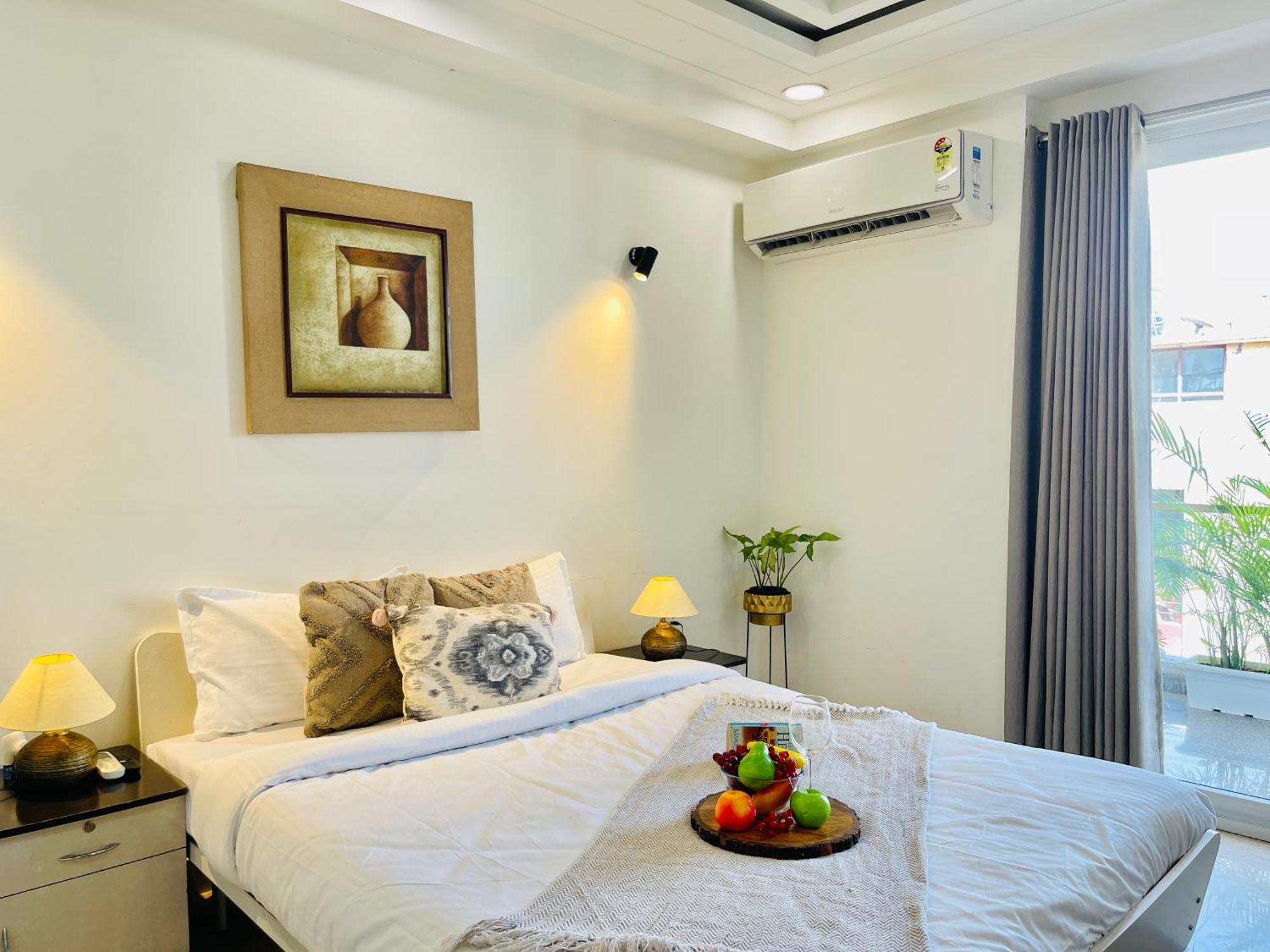 Bedchambers Serviced Apartments, Ardee City Гургаон Экстерьер фото