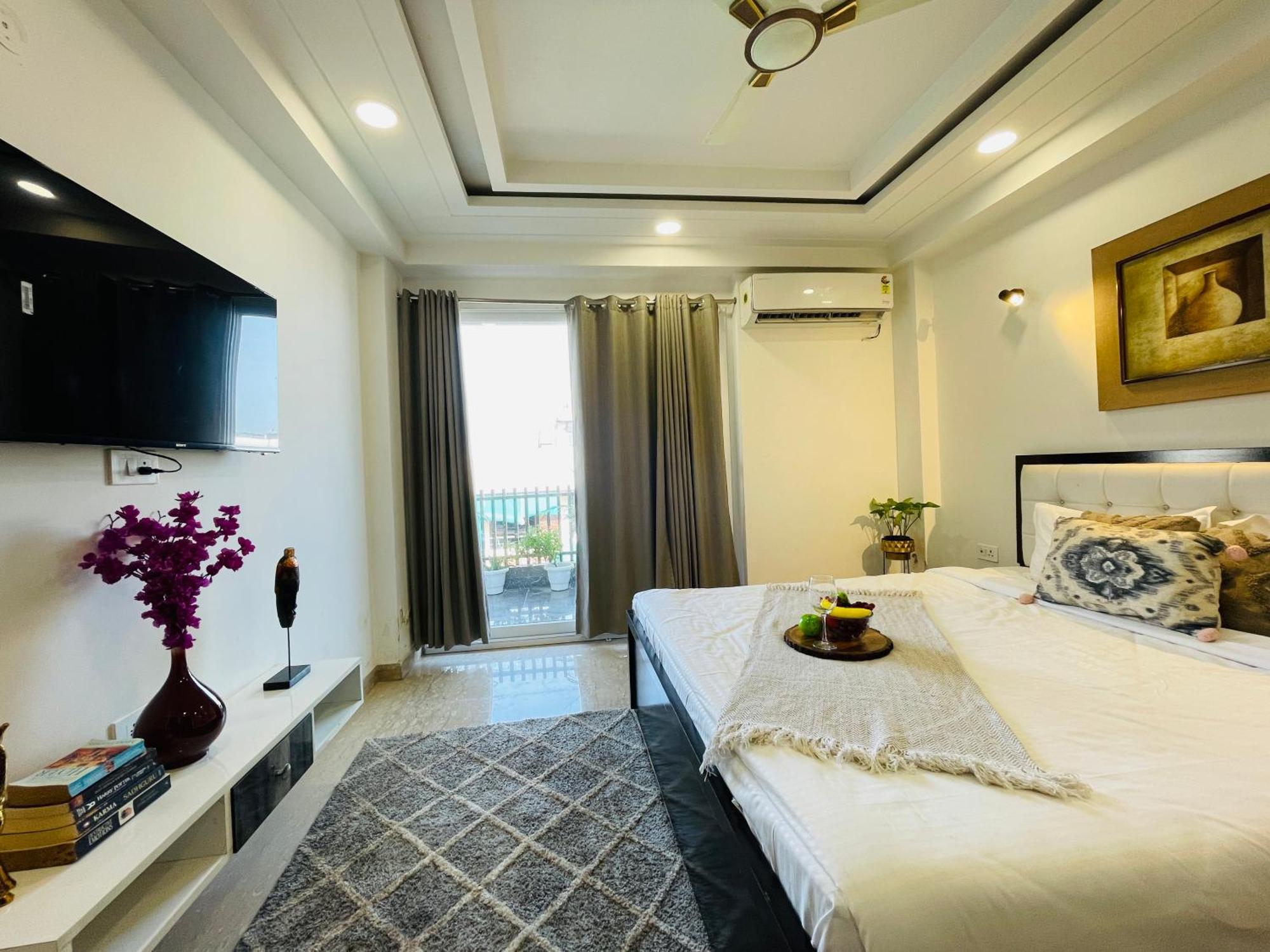 Bedchambers Serviced Apartments, Ardee City Гургаон Экстерьер фото