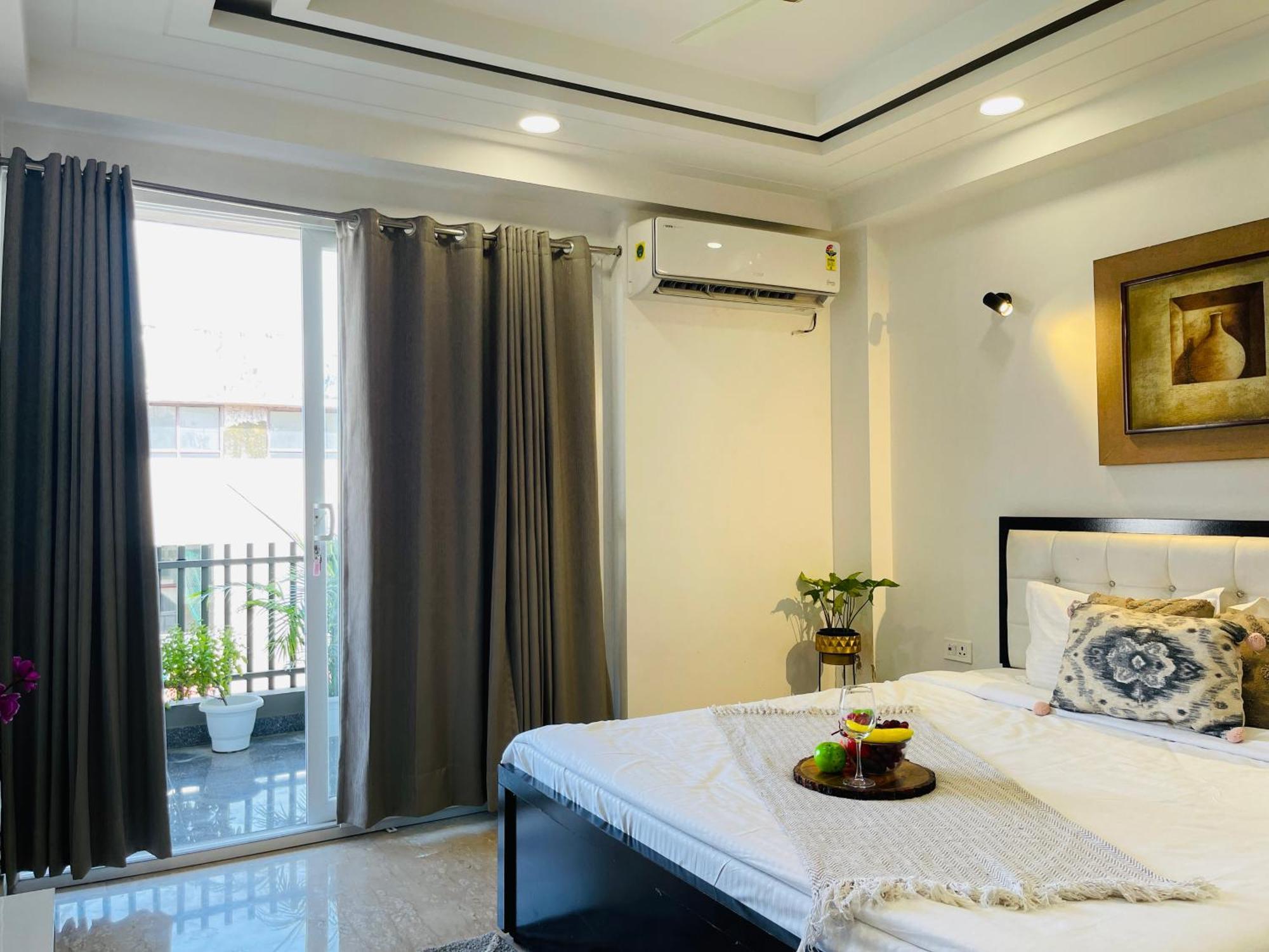 Bedchambers Serviced Apartments, Ardee City Гургаон Экстерьер фото