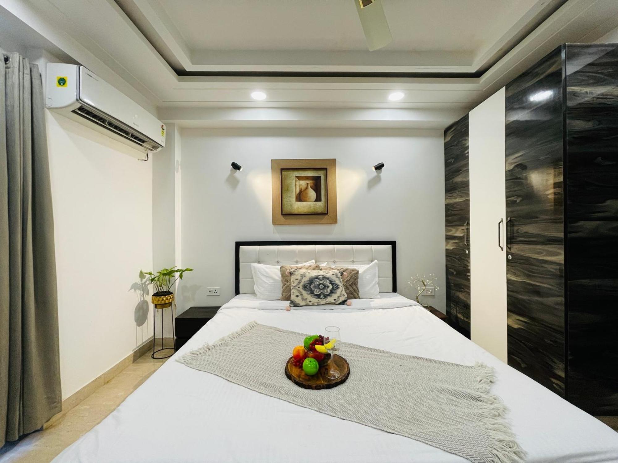 Bedchambers Serviced Apartments, Ardee City Гургаон Экстерьер фото